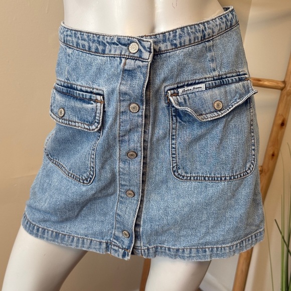 GUESS!! Denim Button-Front Jean Skirt 27 VINTAGE - Picture 1 of 8
